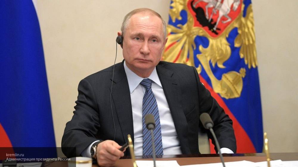 Путину доложили, что результаты режима самоизоляции можно будет увидеть через неделю