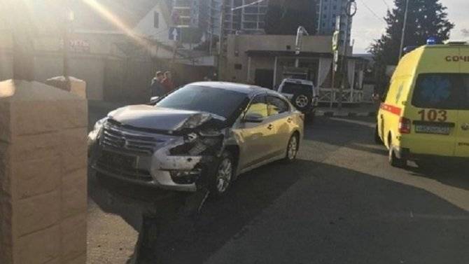 В ДТП в Сочи погиб водитель иномарки