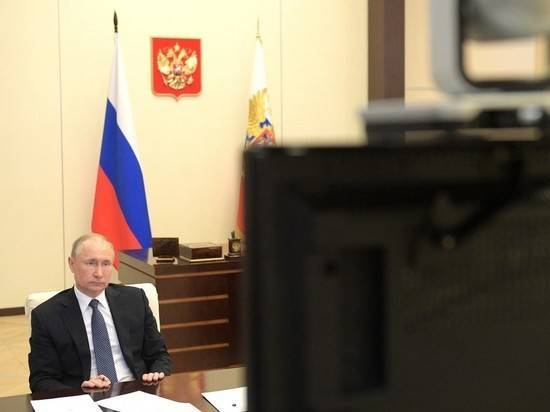 Путин допустил сокращение нерабочих дней