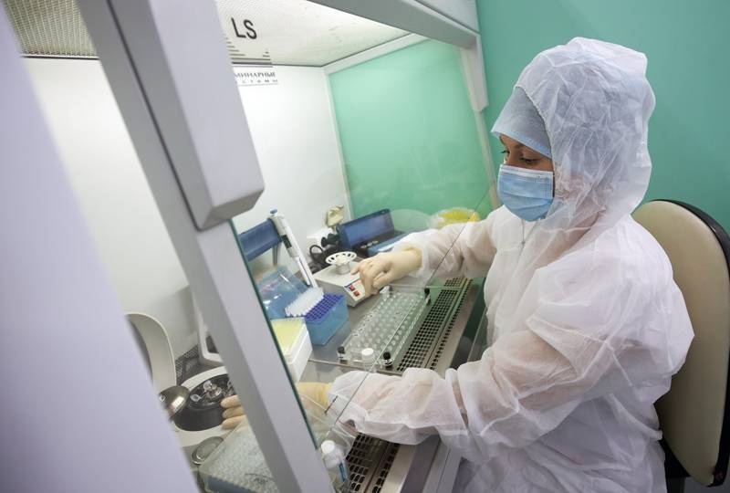 Путину доложили о готовности российской системы тестов на коронавирус