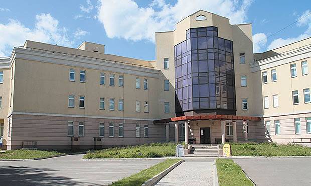 В Москве у семерых сотрудников НМИЦ травматологии и ортопедии выявили коронавирус