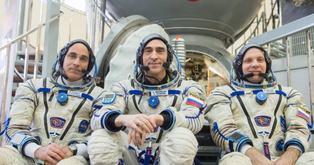 Госкомиссия утвердила экипаж, летящий на МКС на российской ракете