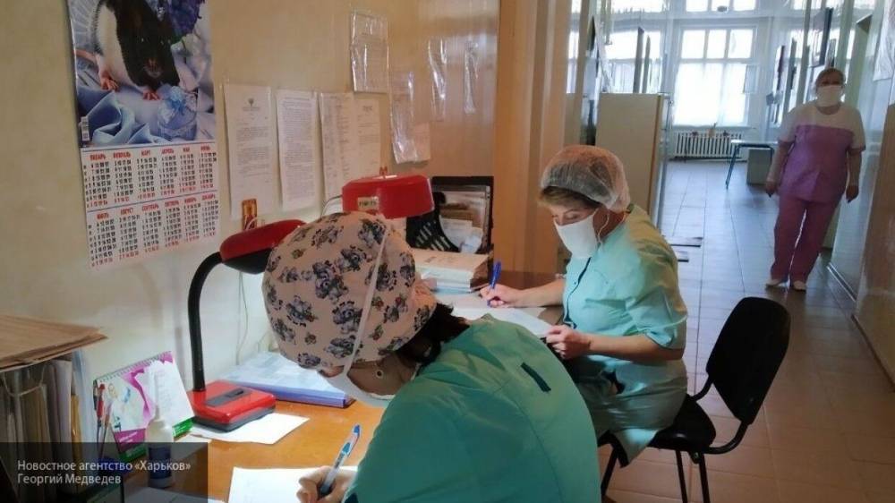 Минздрав РФ призвал отложить плановые обращения жителей за медпомощью из-за COVID-19