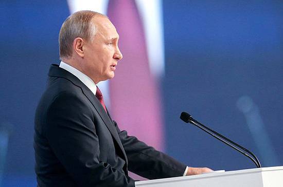 Путин призвал реструктуризировать задолженность малого бизнеса