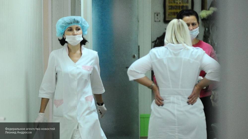 Российским врачам выделили 10 млрд рублей за работу в условиях пандемии коронавируса