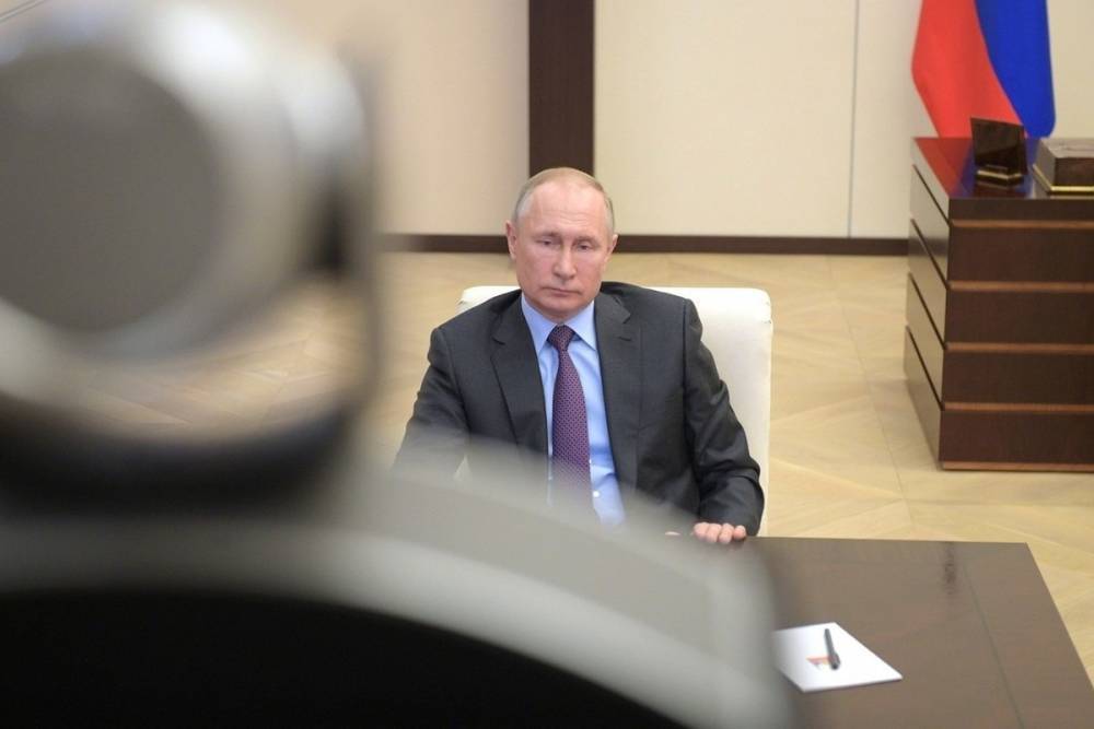 Путин выступил против тотального закрытия предприятий из-за коронавируса