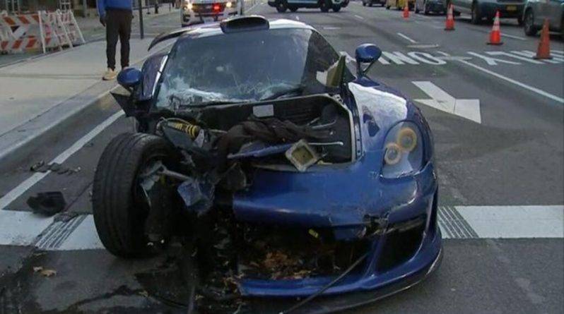 Водитель разбил редкий суперкар стоимостью $750000, гоняя по опустевшим дорогам Нью-Йорка (видео)