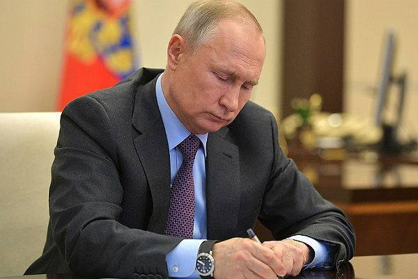 Путин призвал «собрать в кулак» все ресурсы и бороться за каждую жизнь