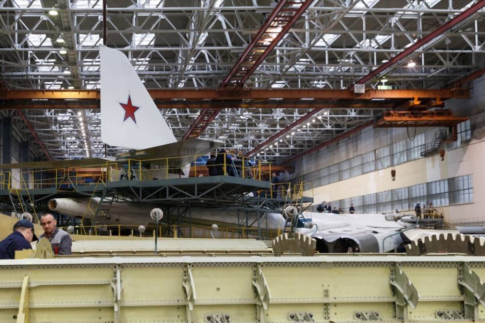 Военный аналитик объяснил, зачем Минобороны РФ наращивает авиапарк Ту-160