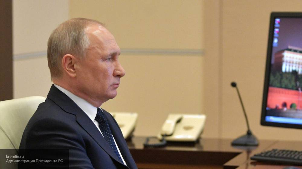 Путин лично проследит за мерами по борьбе с COVID-19 в регионах
