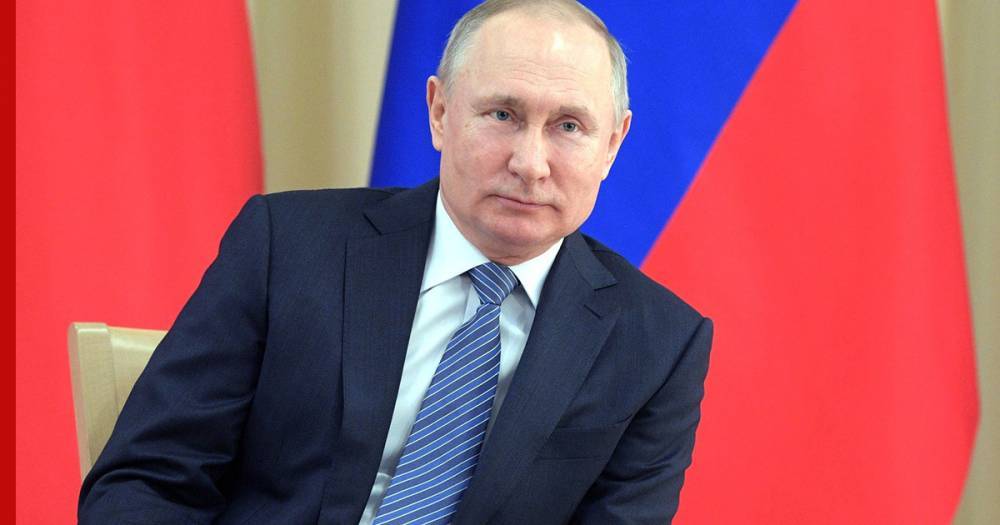 Путин дал новые поручения в связи с эпидемией коронавируса в России