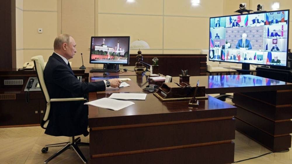 Вместе все преодолеем: Путин ввел дополнительные меры поддержки медиков, бизнеса и граждан