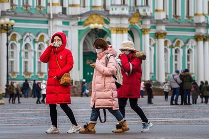 Названа дата возвращения иностранных туристов в Россию