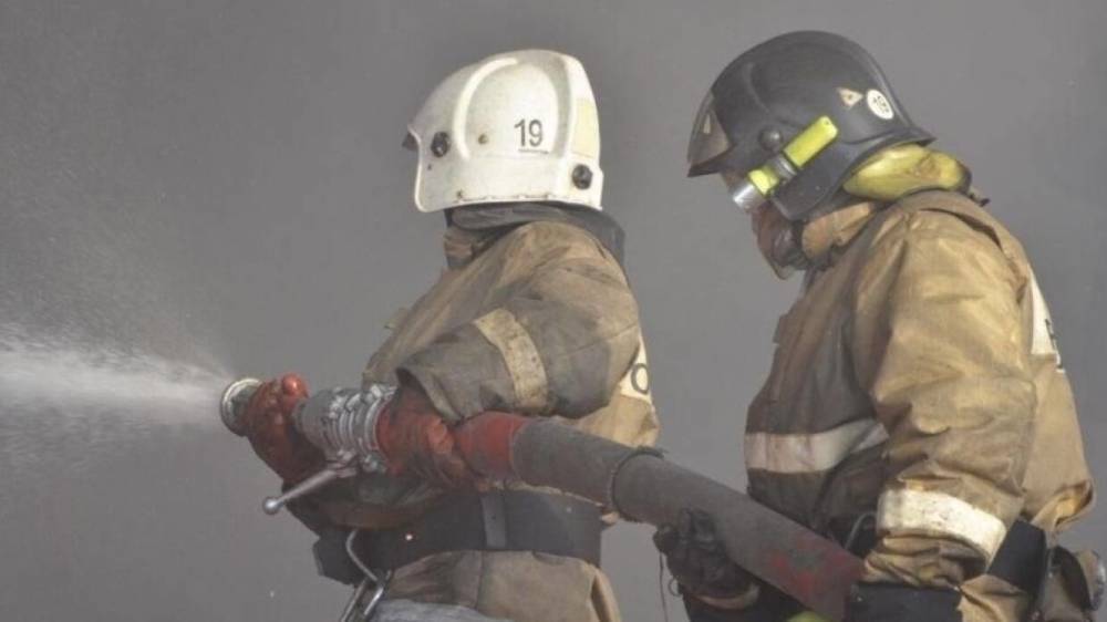 Два человека стали жертвами пожара в доме престарелых в Москве