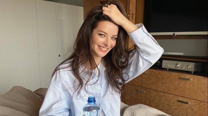 Актриса Марина Александрова подала пример ухода за собой в самоизоляции