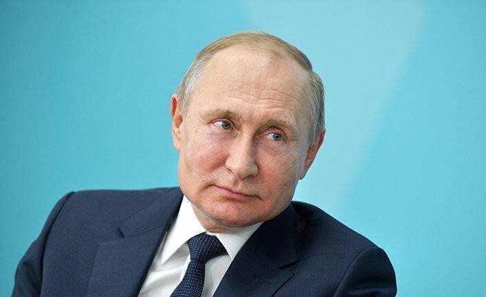 Искусство войны Путина: переживет ли Россия третий кризис? (Асахи)