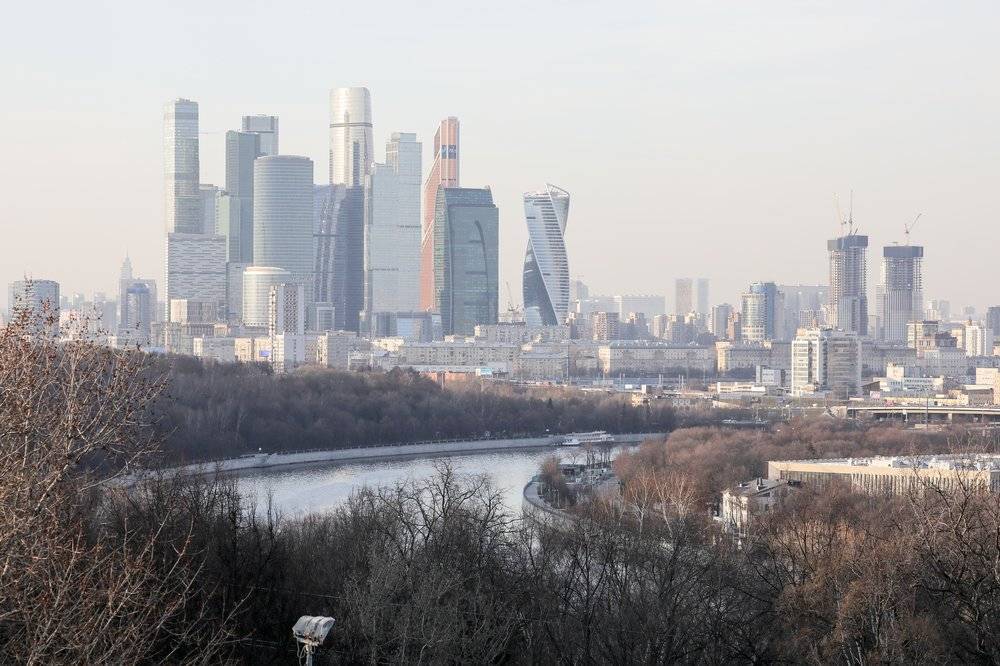 Облачно, но тепло: Прогноз погоды на 9 апреля в Москве