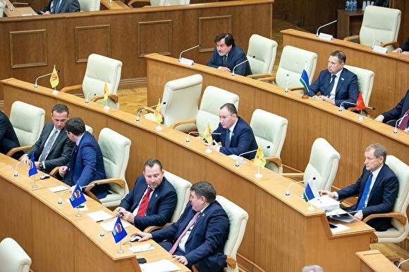 Свердловские депутаты освободили бизнес от налогов из-за пандемии, но этого недостаточно