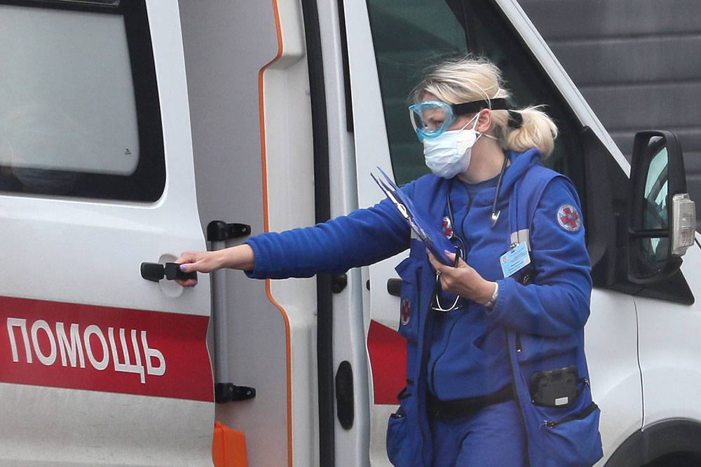 В России третий день подряд фиксируют больше тысячи случаев коронавируса