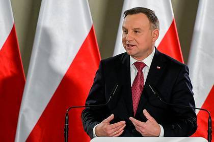Президент Польши задумался о проведении выборов по почте из-за коронавируса