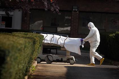 Американцев обвинили в терроризме за угрозы заразить коронавирусом