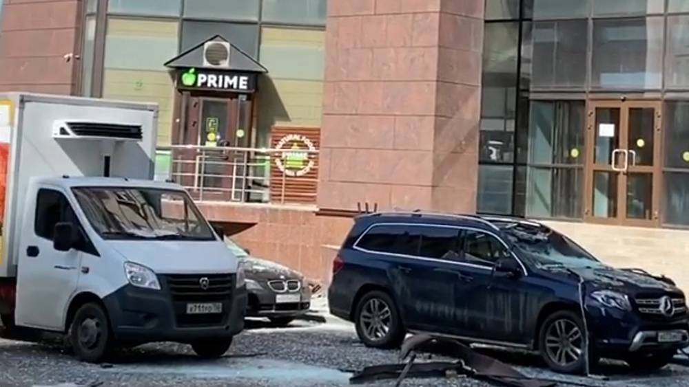 Видео с места взрыва в московском бизнес-центре