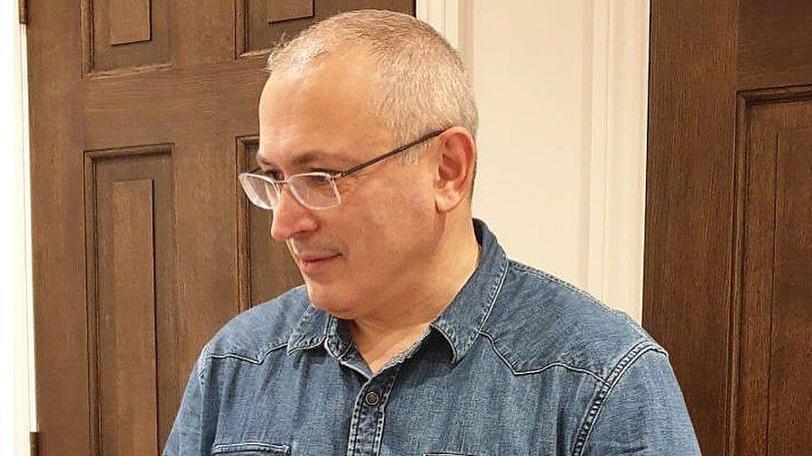 Ходорковский последовал примеру братьев Навальных и сравнил самоизоляцию с тюрьмой