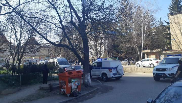 Душевнобольной мужчина взял в заложники сестру с детьми в Пятигорске