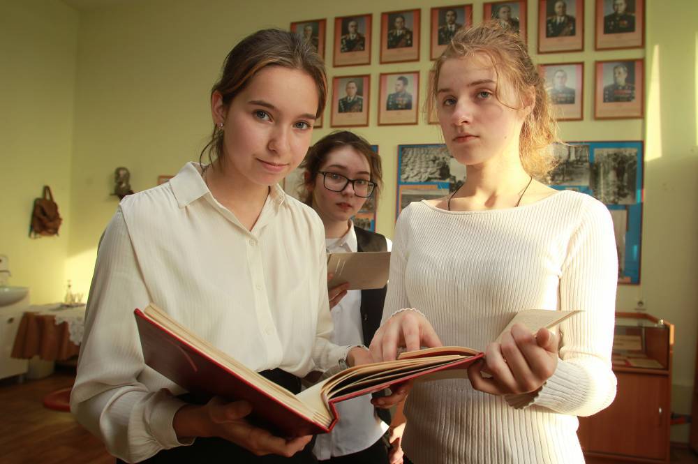 В Рособрнадзоре сообщили о завершении учебного года в ряде регионов