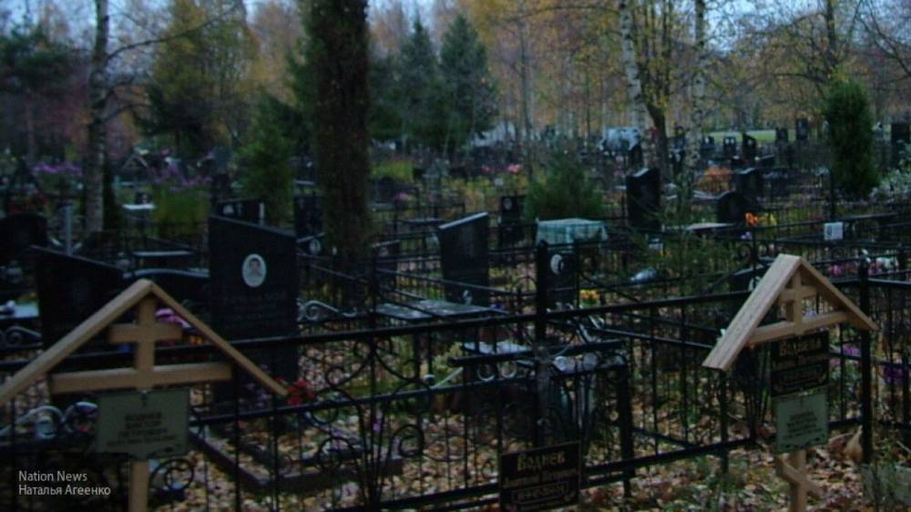 Московские кладбища временно закрыли для посещения из-за коронавируса
