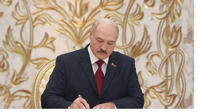 Лукашенко обратился к Евросоюзу за помощью в борьбе с коронавирусом