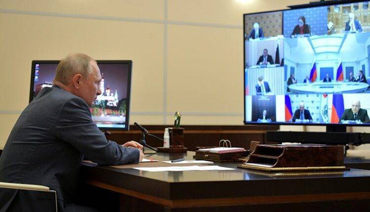 Политолог отметил роль Путина в поддержке социально ориентированным НКО