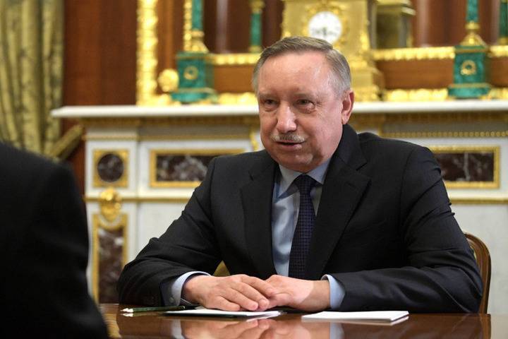 Губернатор призвал петербуржцев не быть табуном, несущимся к обрыву