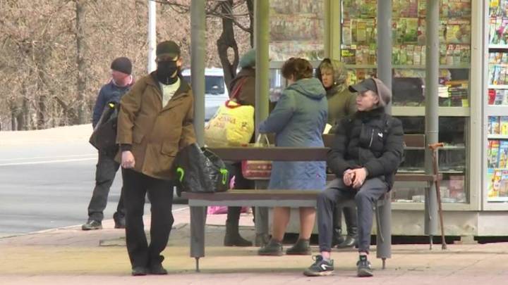 Жителям Тверской области раздают миллион масок