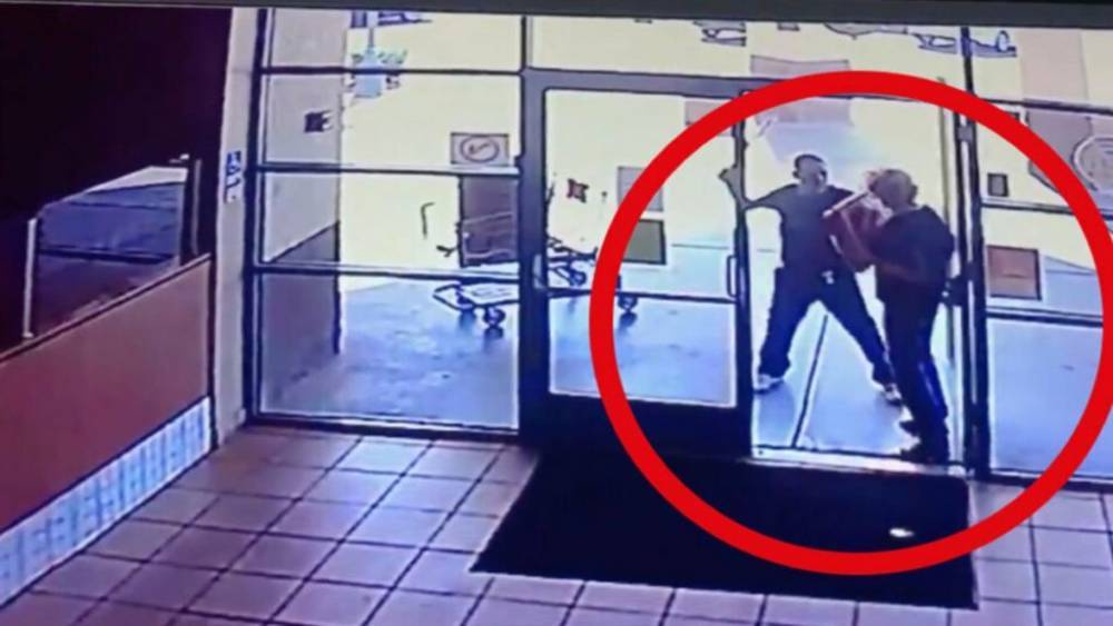 Вооруженный металлической трубой мужчина напал на пенсионерку и отобрал у нее пиццу