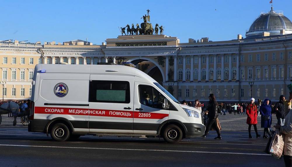 Из-за нехватки средств индивидуальной защиты в Покровской больнице Санкт-Петербурга уволились врачи