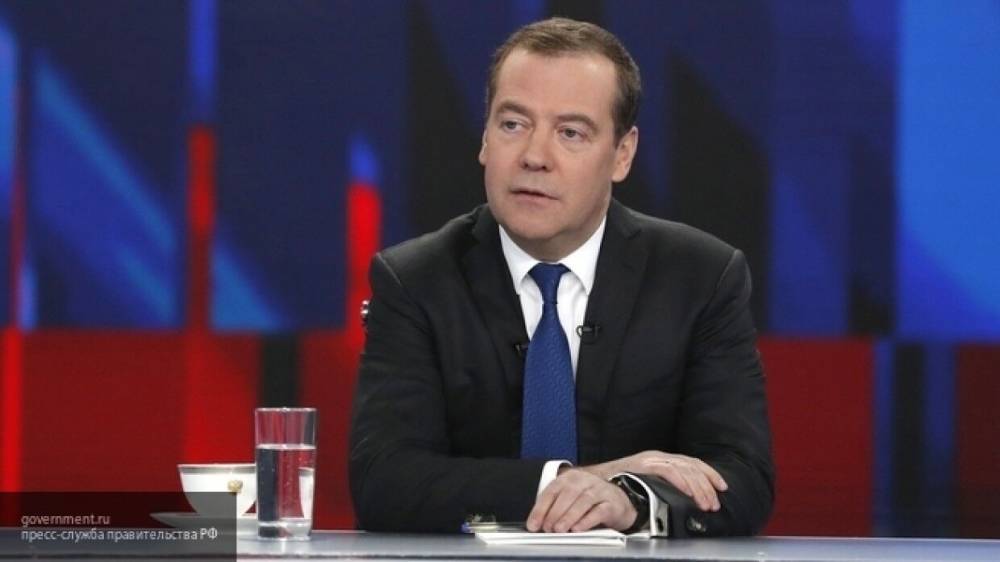 Медведев считает, что после пандемии в РФ станут востребованы новые формы занятости