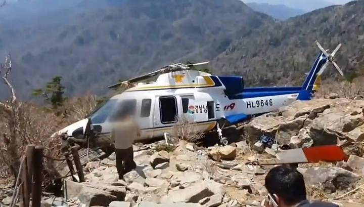 Крушение спасательного вертолета с пациентом на борту сняли на видео
