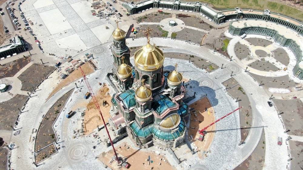 Ситуацию с мозаикой с Путиным в храме Вооруженных сил объяснили в РПЦ