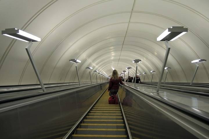 В Москве временно закроют вестибюли 45 станций метро