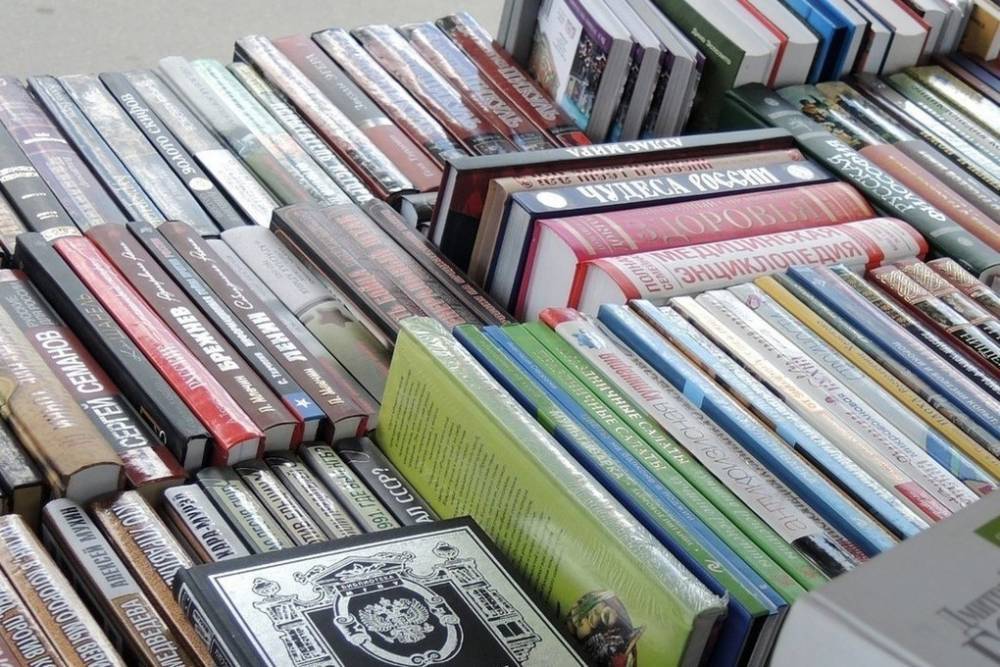 Минкомсвязи попросило открыть книжные магазины в мае