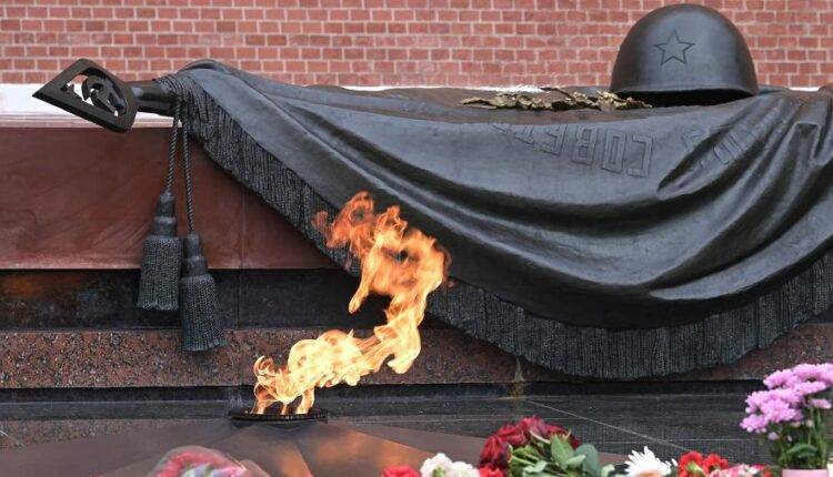 В Москве почтили минутой молчания погибших в Великой Отечественной войне