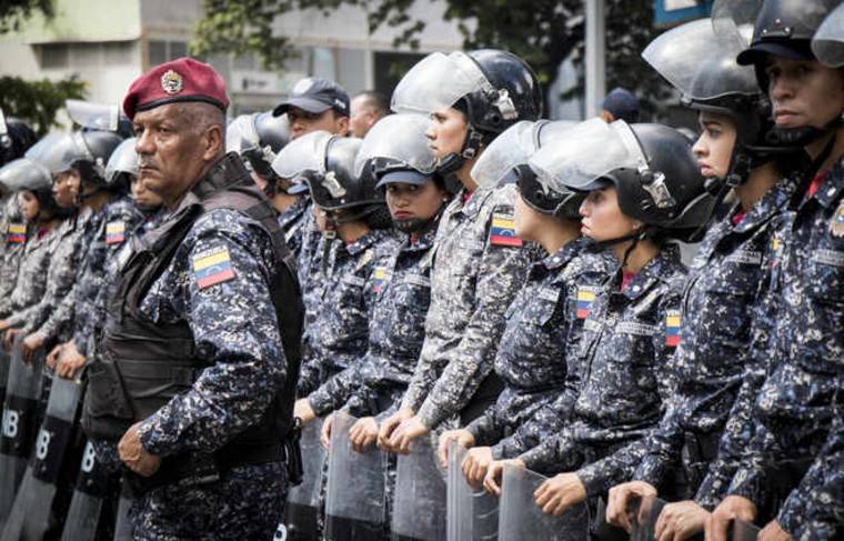 Николас Мадуро - Три брошенных колумбийских катера с оружием нашли в Венесуэле - news.ru - США - Колумбия - Венесуэла