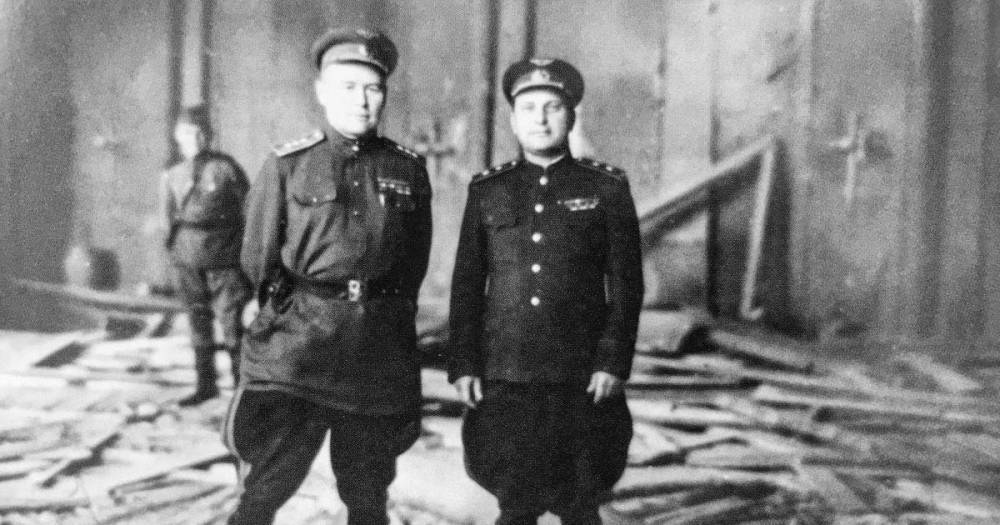 Из кабинета Гитлера: опубликованы редчайшие фото полководцев СССР