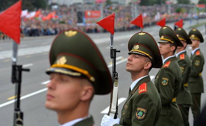Белорусские новости (Белоруссия): 9 Мая. Лукашенко провел парад на фоне «короны». Ритуал важнее здоровья людей?