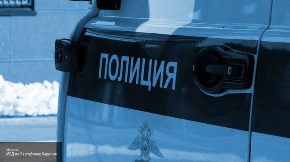Полицейский нашел пропавшего подростка ночью на улице в Тверской области