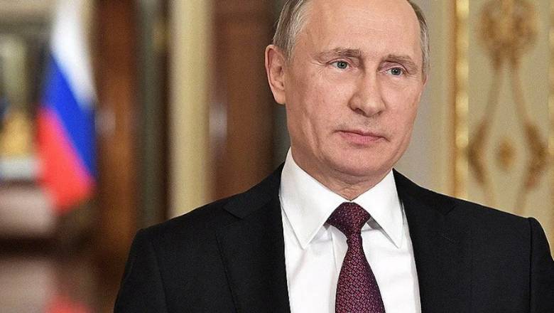 Путин призвал перестать хвататься «за наше героическое прошлое»