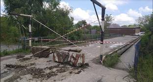 Жители Троицкого пожаловались на трудности с передвижением после закрытия моста