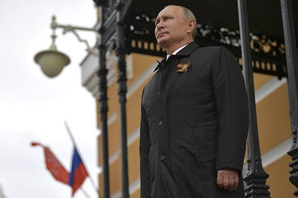 Путин: национальная идея России заключается в неквасном патриотизме