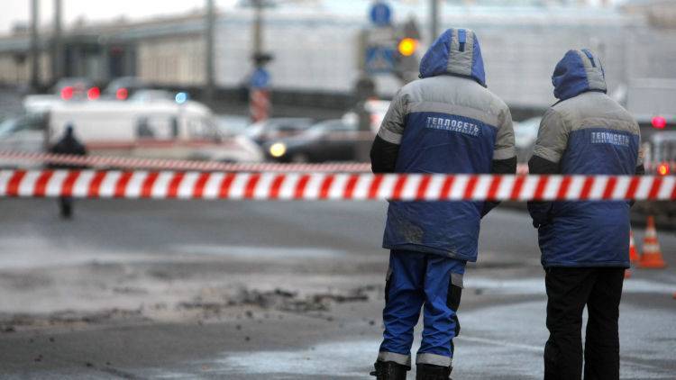 Трое получили серьезные ожоги из-за прорыва теплотрассы в Челябинске